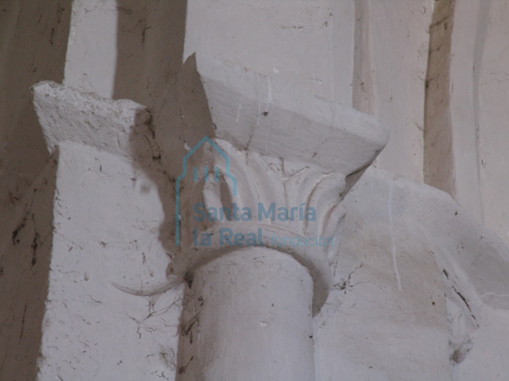 Capitel del arco triunfal