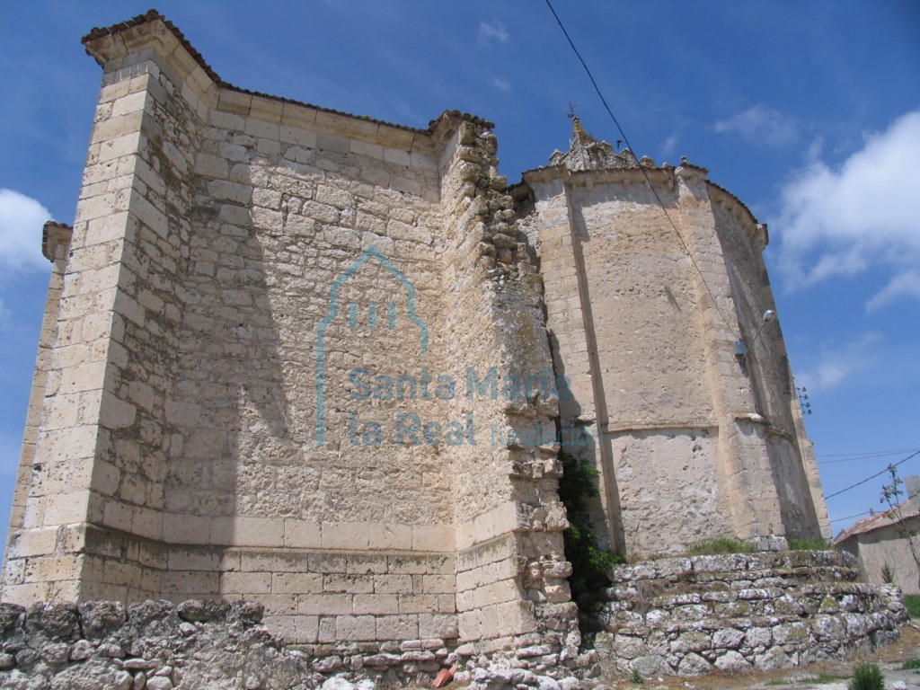 Exterior de la cabecera
