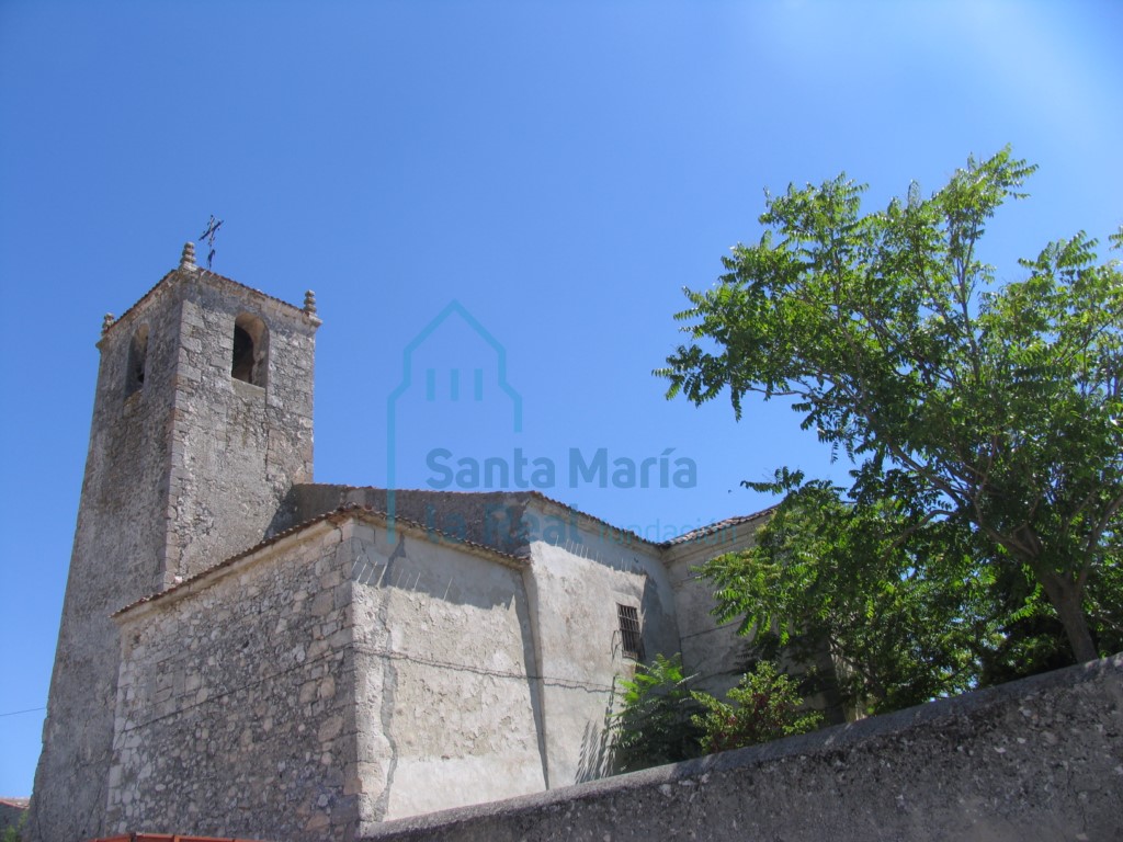 Exterior desde el suroeste