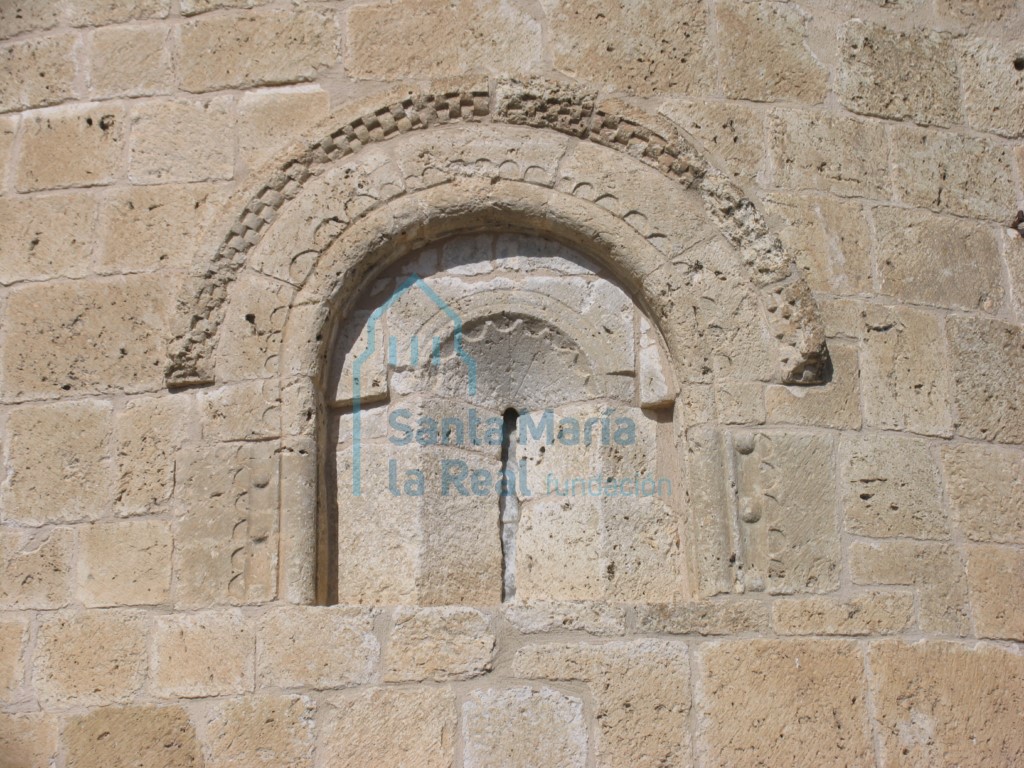Ventana absidial
