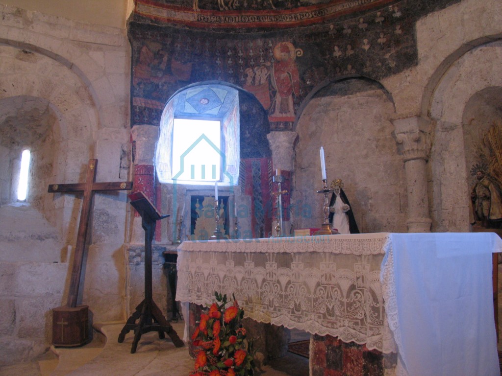 Interior de la cabecera
