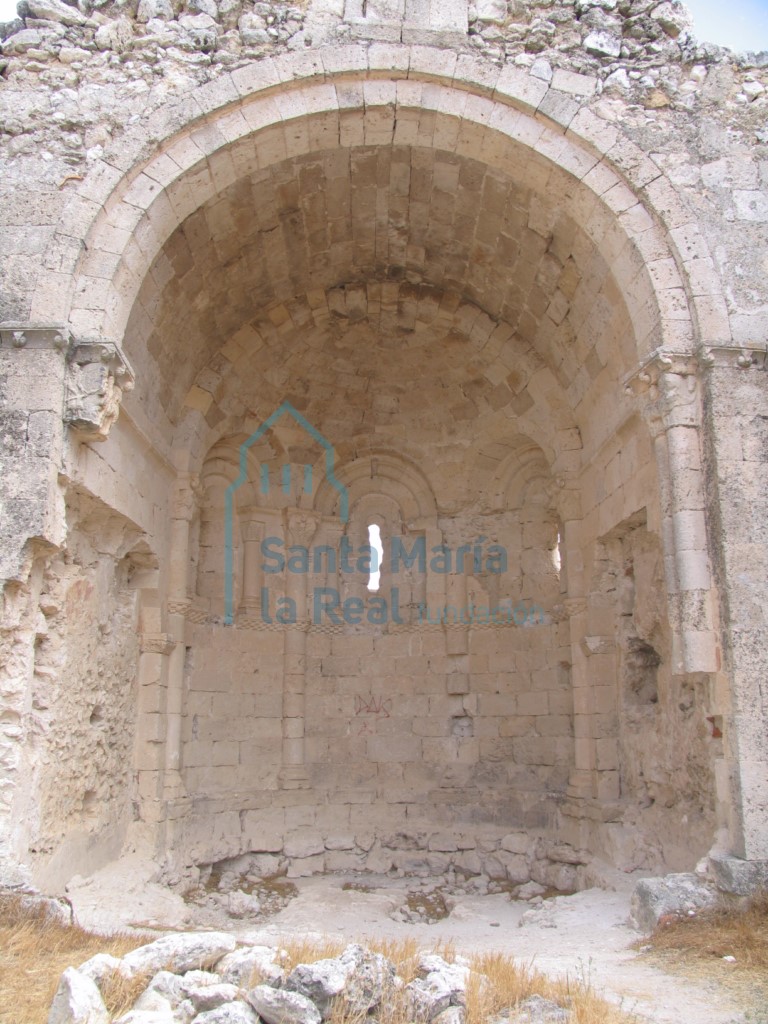 Interior de la cabecera