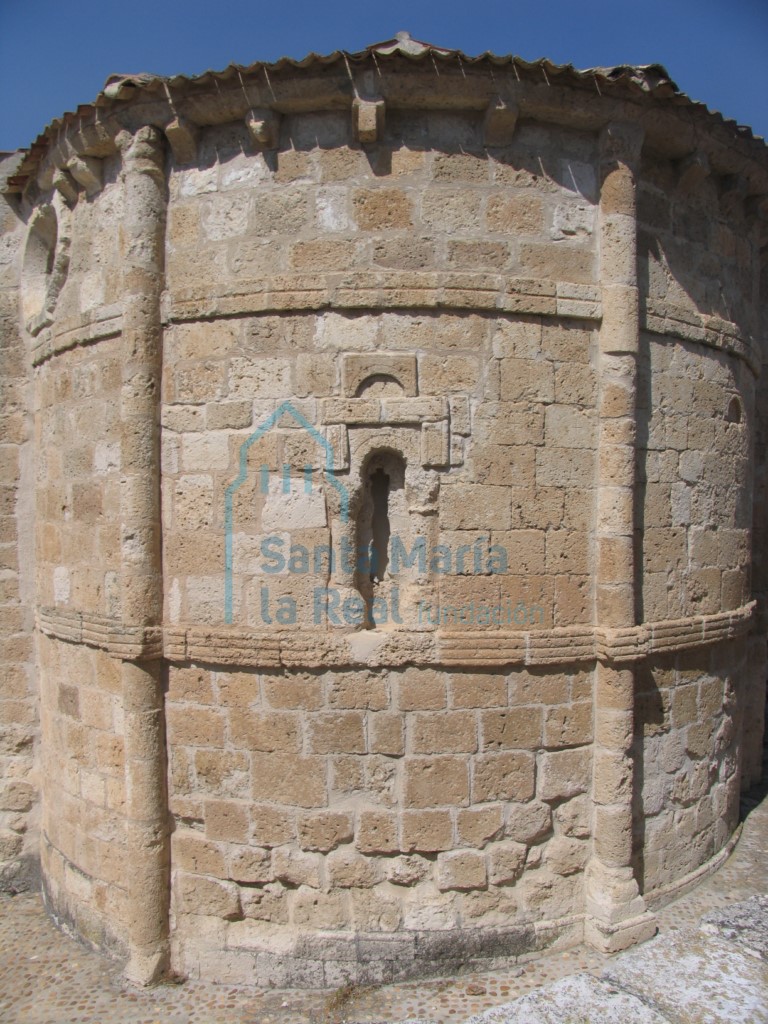 Exterior de la cabecera