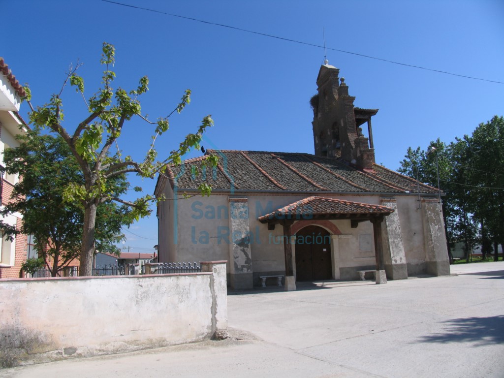 Vista exterior de la iglesia