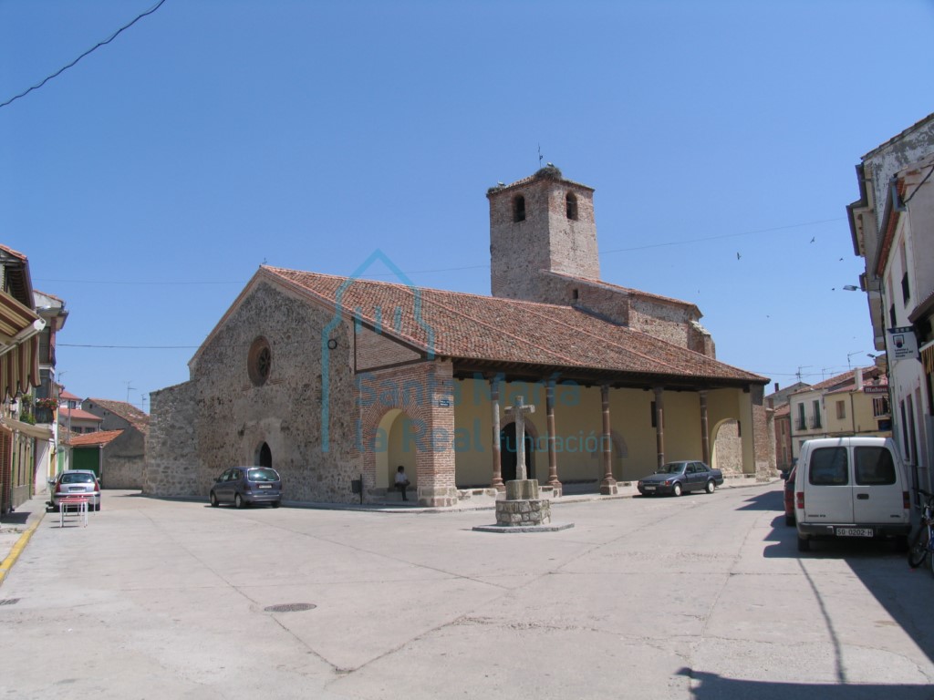 Vista del exterior desde el suroeste