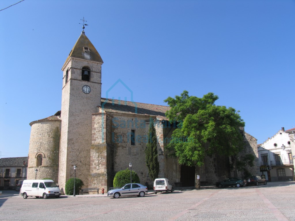 Vista de la iglesia desde el nordeste