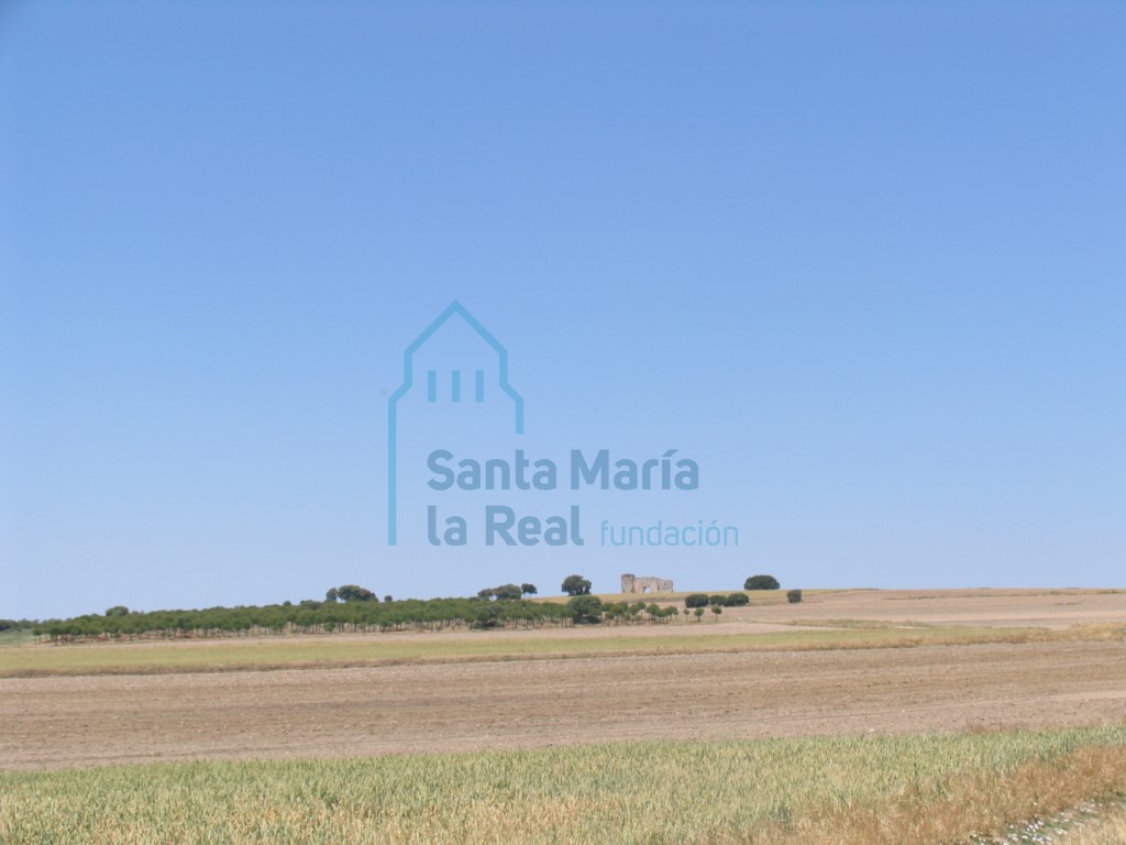 Panorámica de las ruinas de la ermita