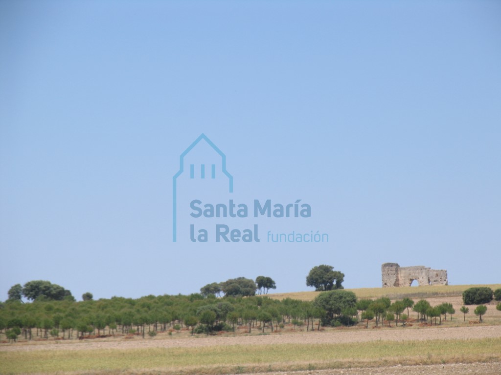 Panorámica de las ruinas de la ermita