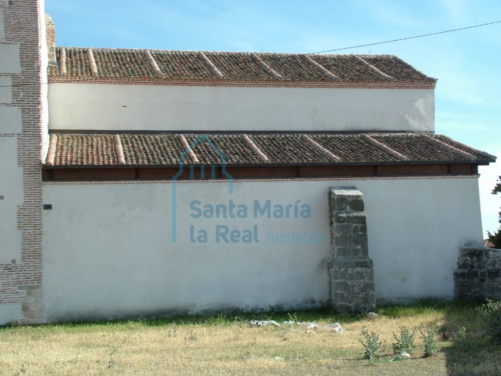 Muro norte de la nave