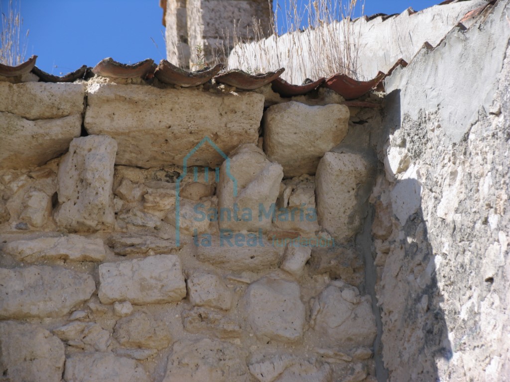 Canecillos de la cabecera