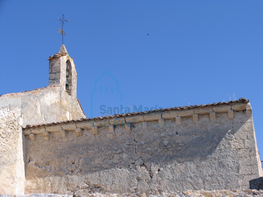 Canecillos de la cabecera