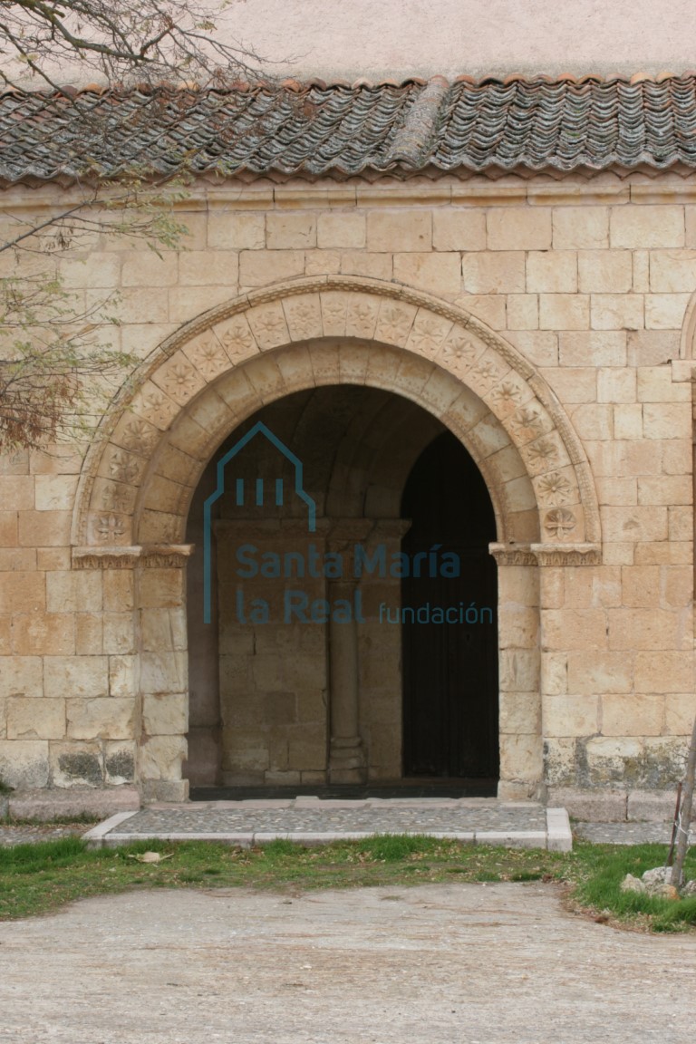 Portada del pórtico