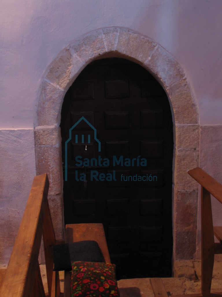 Acceso a la torre