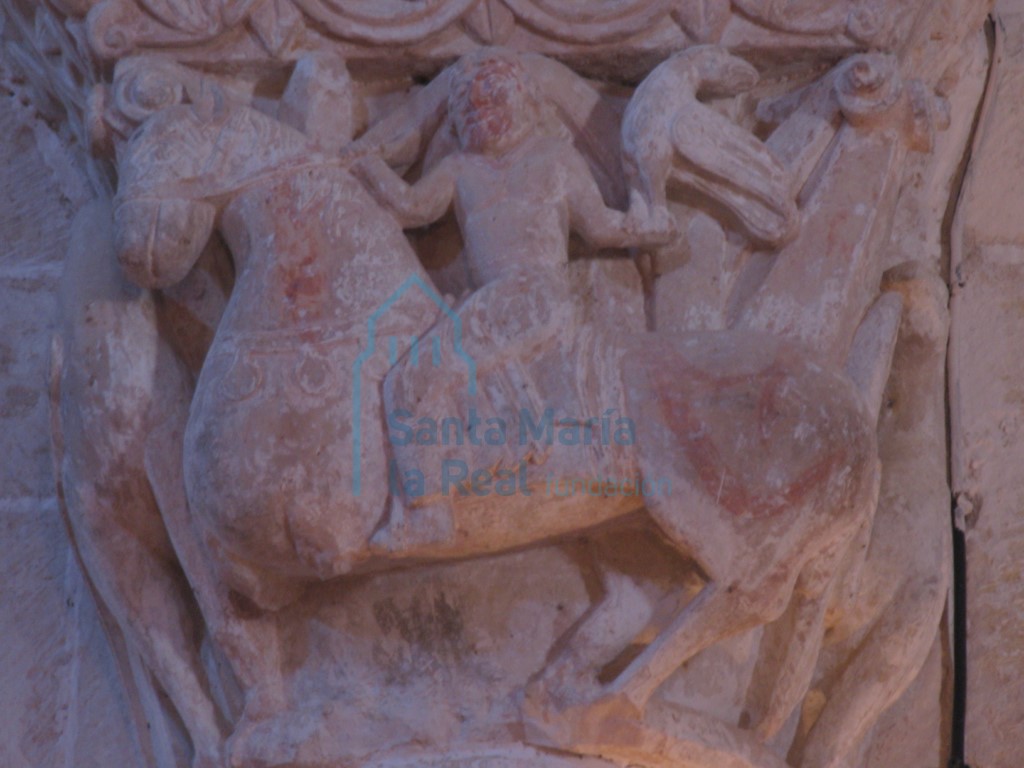 Capitel izquierdo del arco triunfal. Detalle de la escena de cetrería Capitel izquierdo del arco triunfal. Detalle de la escena de cetrería