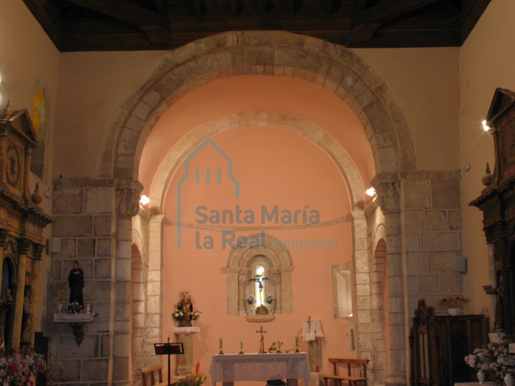 Vista de la cabecera desde el interior de la nave