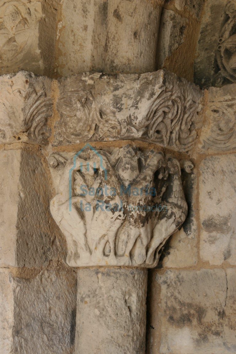 Capitel de la portada occidental