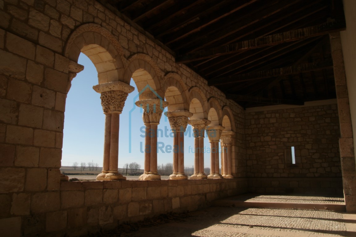 Interior del pórtico