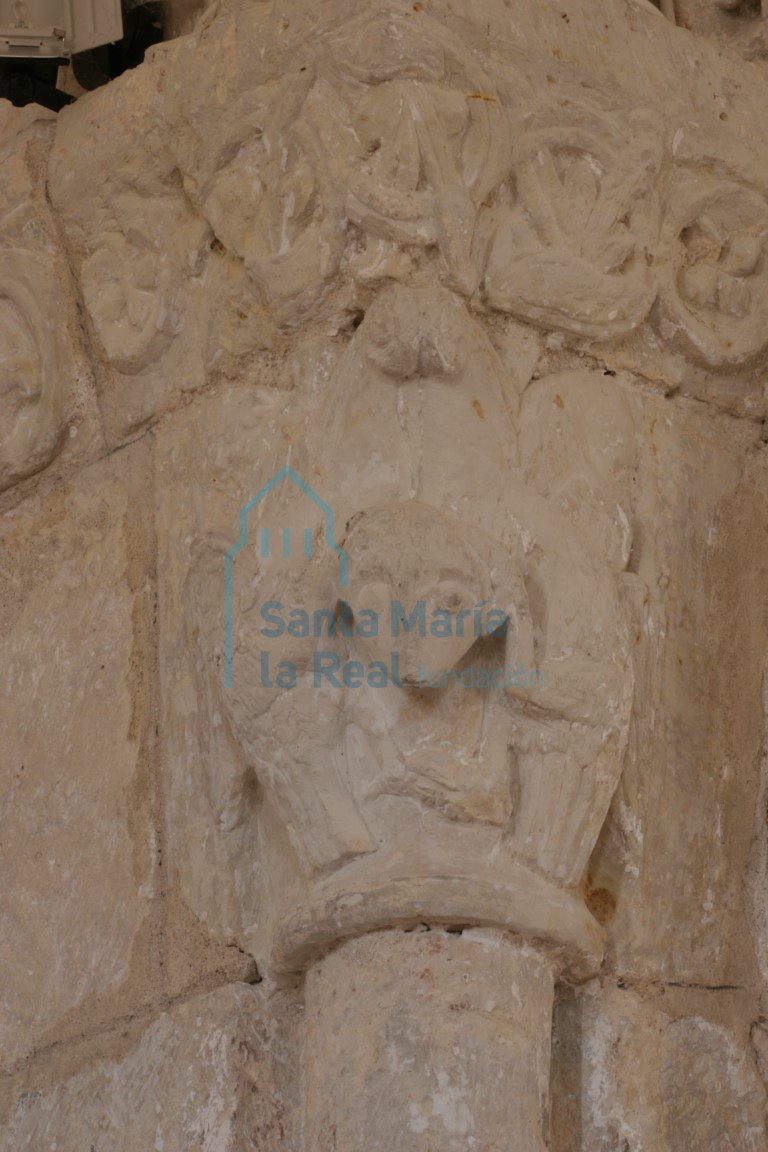 Capitel del interior