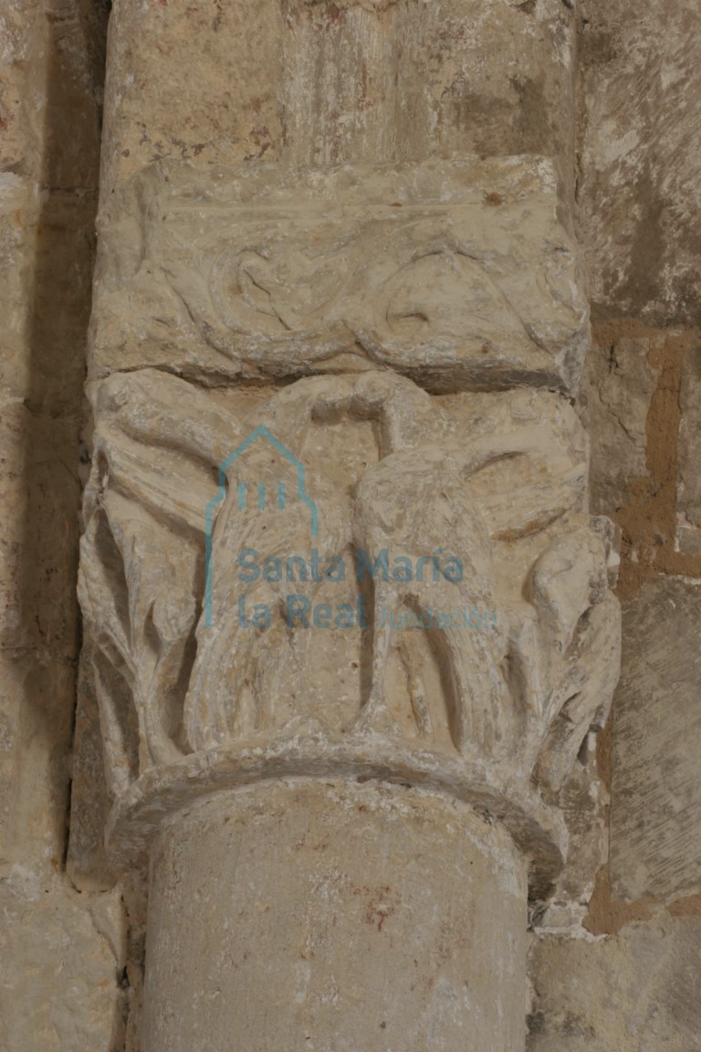 Capitel del interior