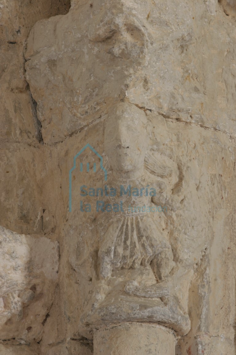 Capitel del interior