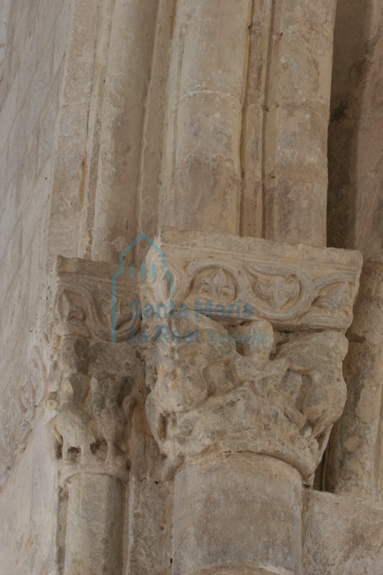 Capiteles del arco triunfal