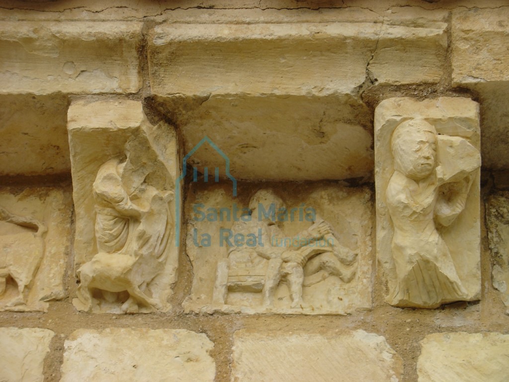 Canecillos y metopas del pórtico