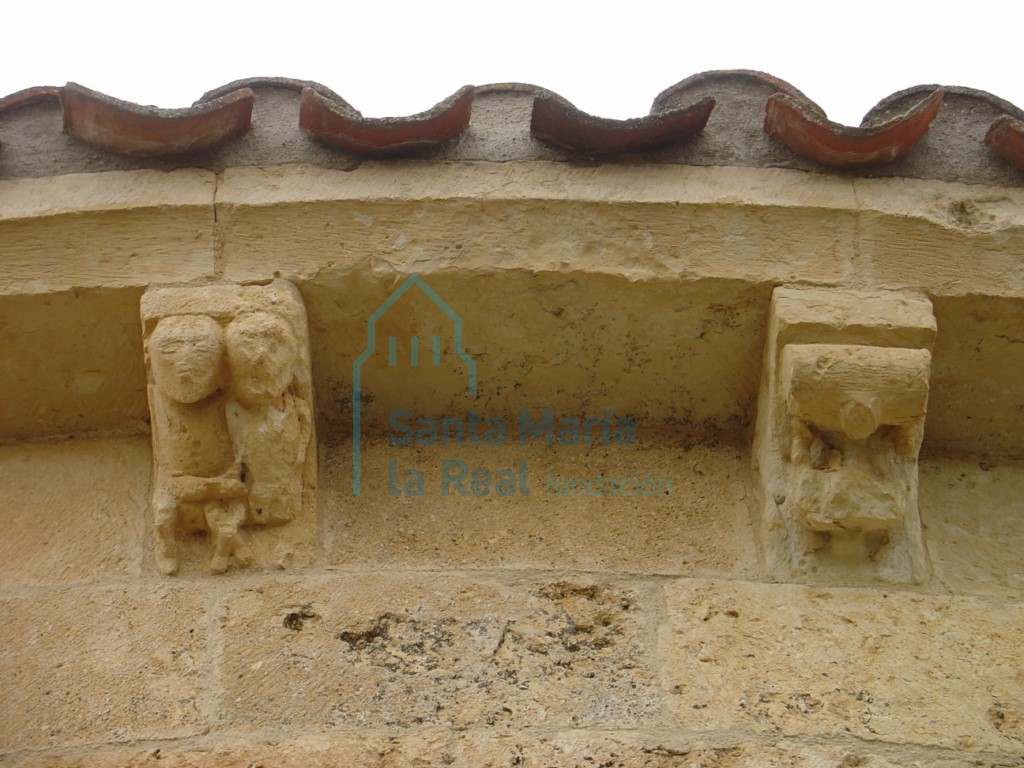 Canecillos del ábside