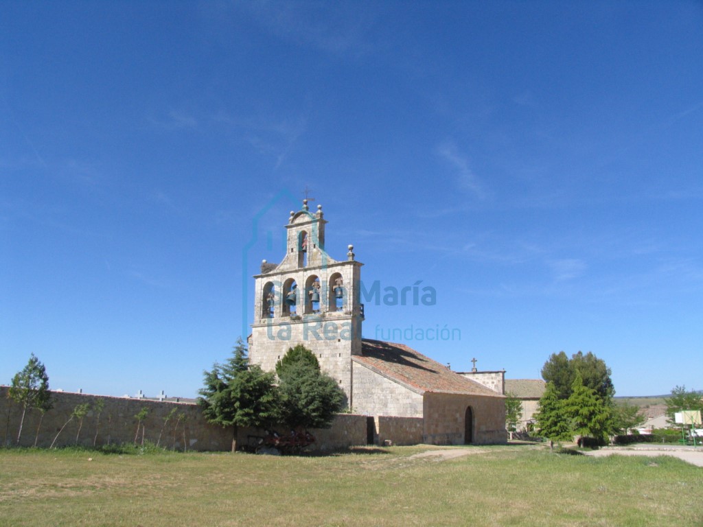 Vista del edificio desde el oeste