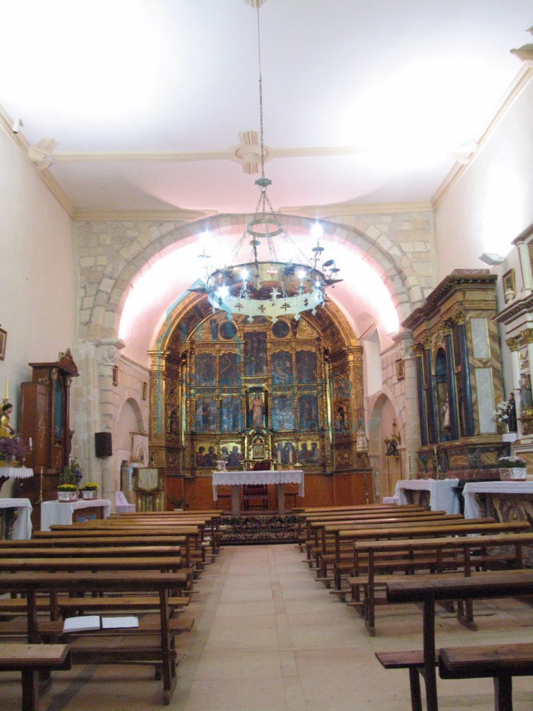 Interior de la iglesia