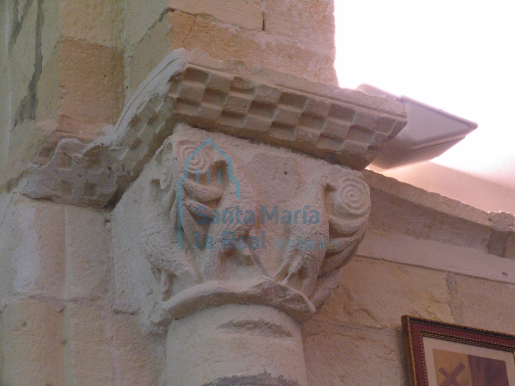 Capitel del arco triunfal