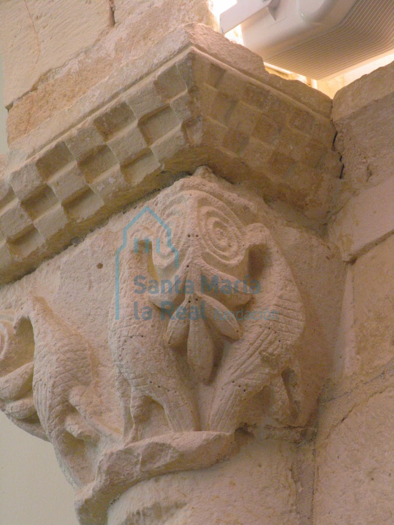 Capitel del arco triunfal