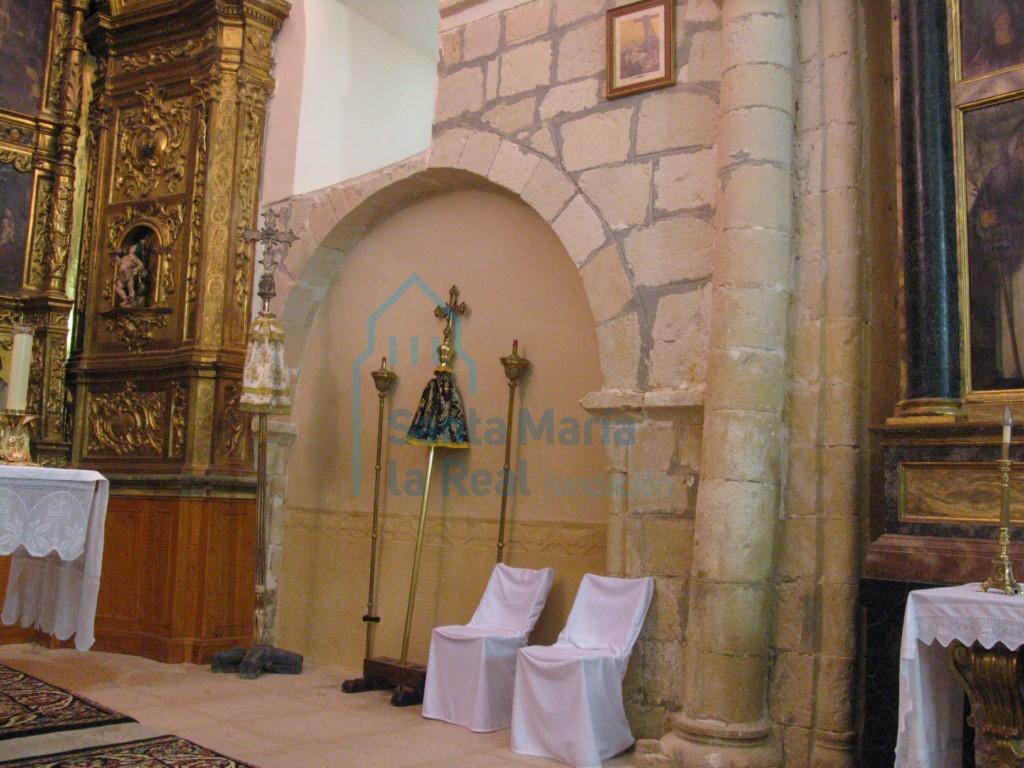 Arquería del presbiterio