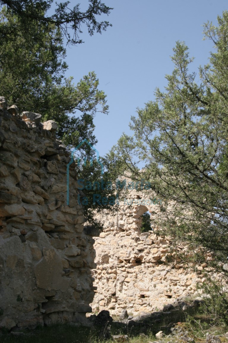 Vista del hastial occidental desde el norte