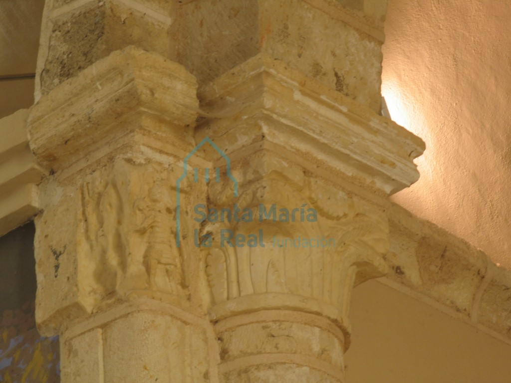 Capitel del arco triunfal