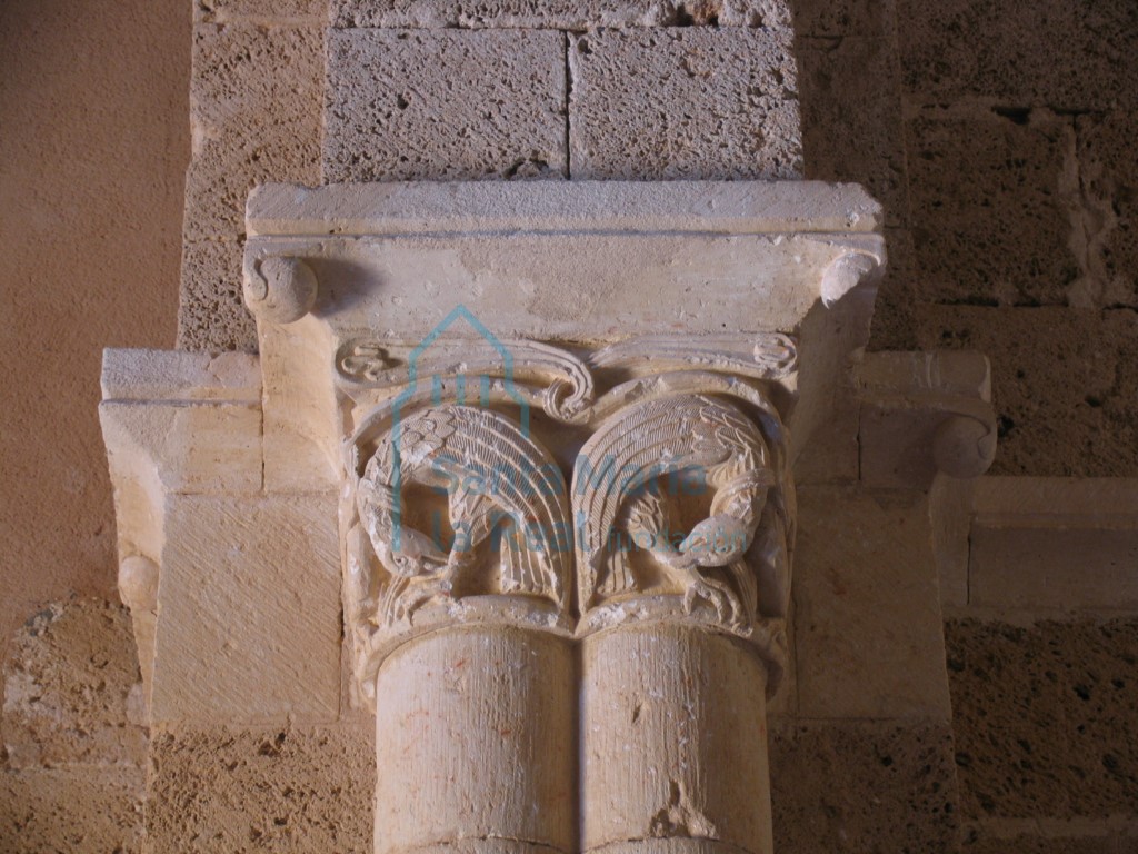 Capitel del arco triunfal