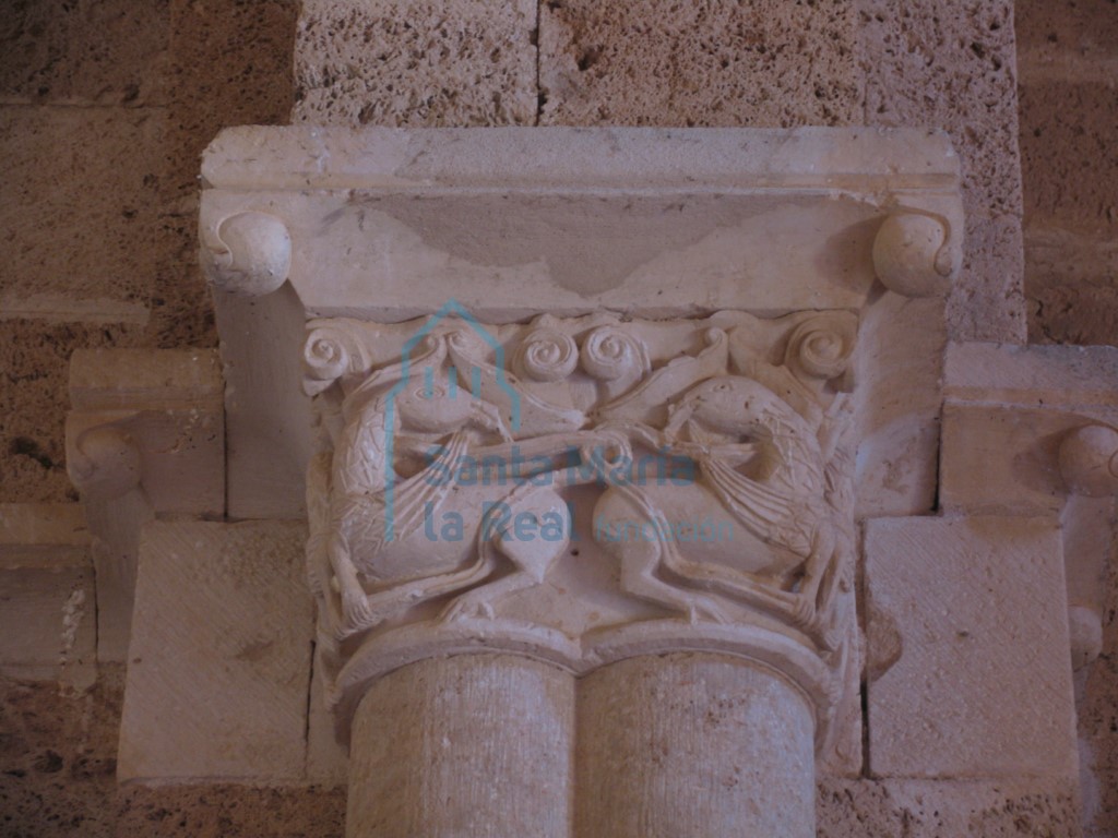 Capitel del arco triunfal