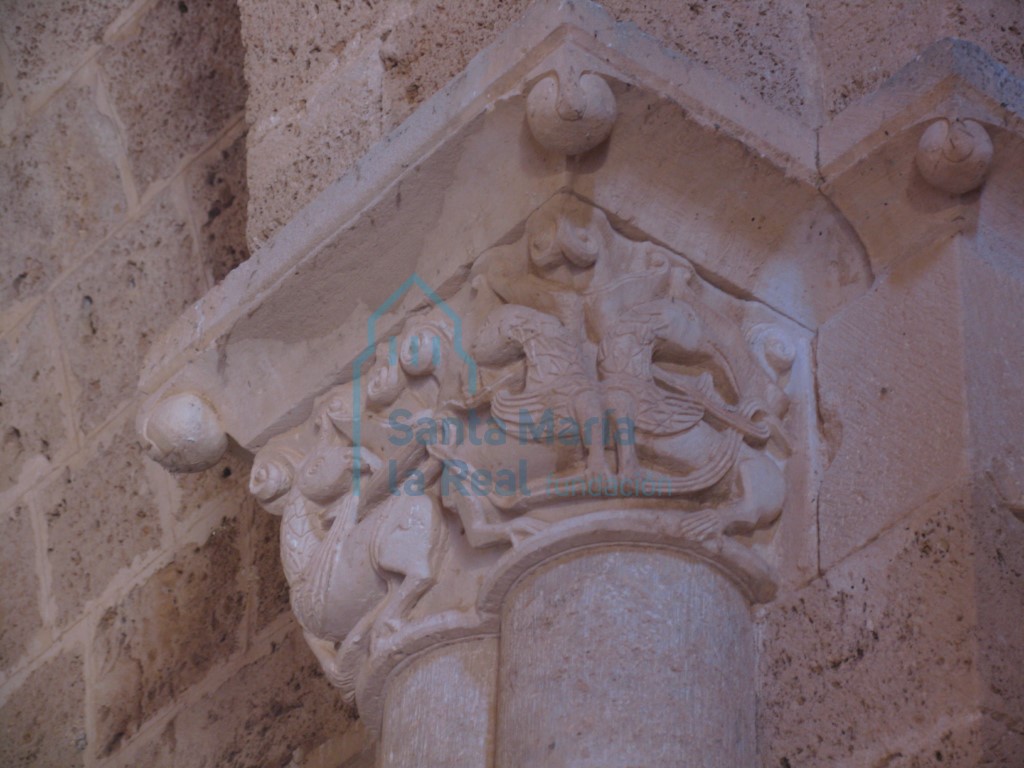 Capitel del arco triunfal