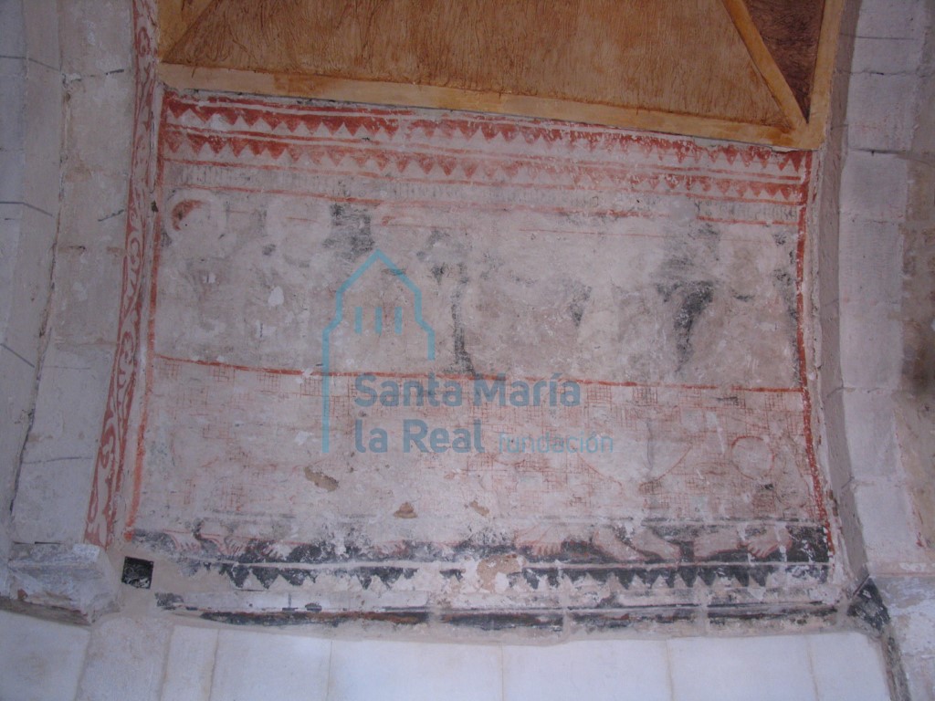 Vista de las pinturas góticas del presbiterio