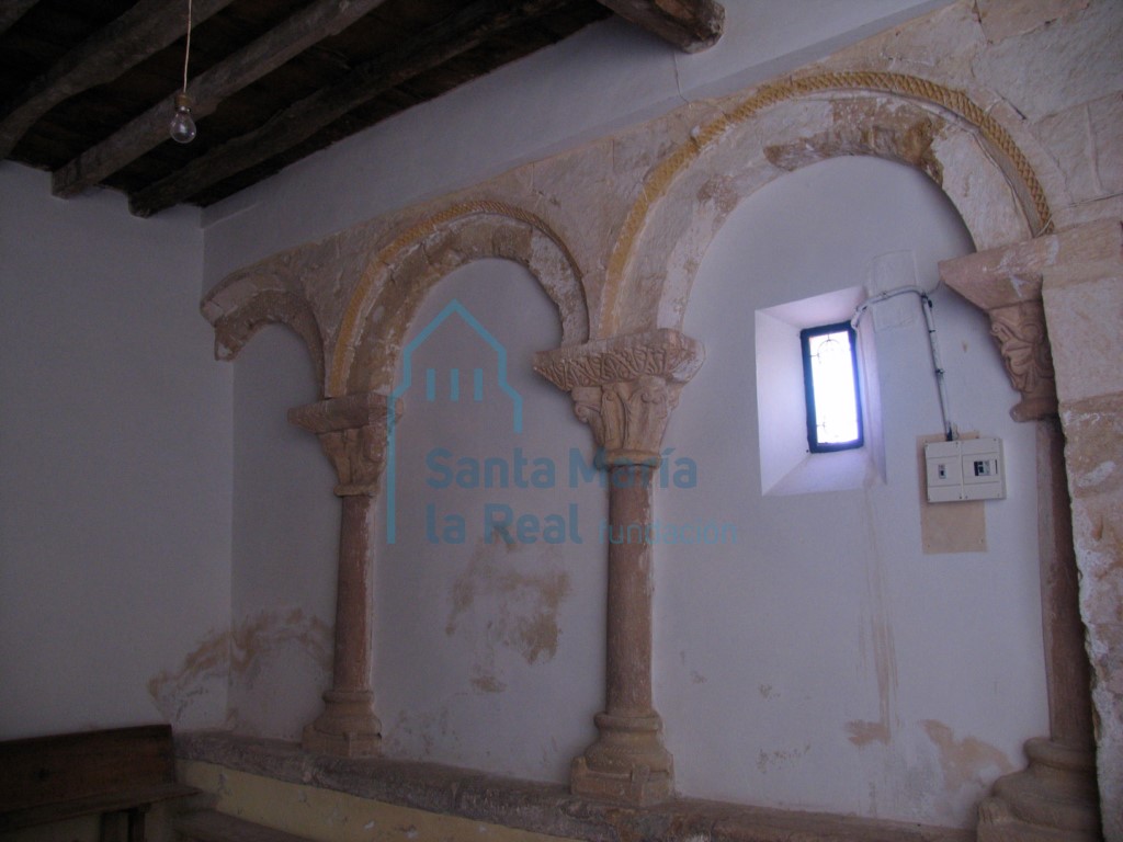 Restos de pórtico