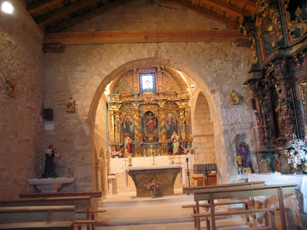 Interior de la iglesia