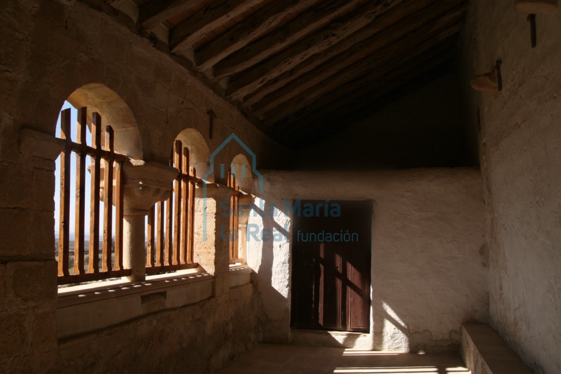Interior de la galería porticada