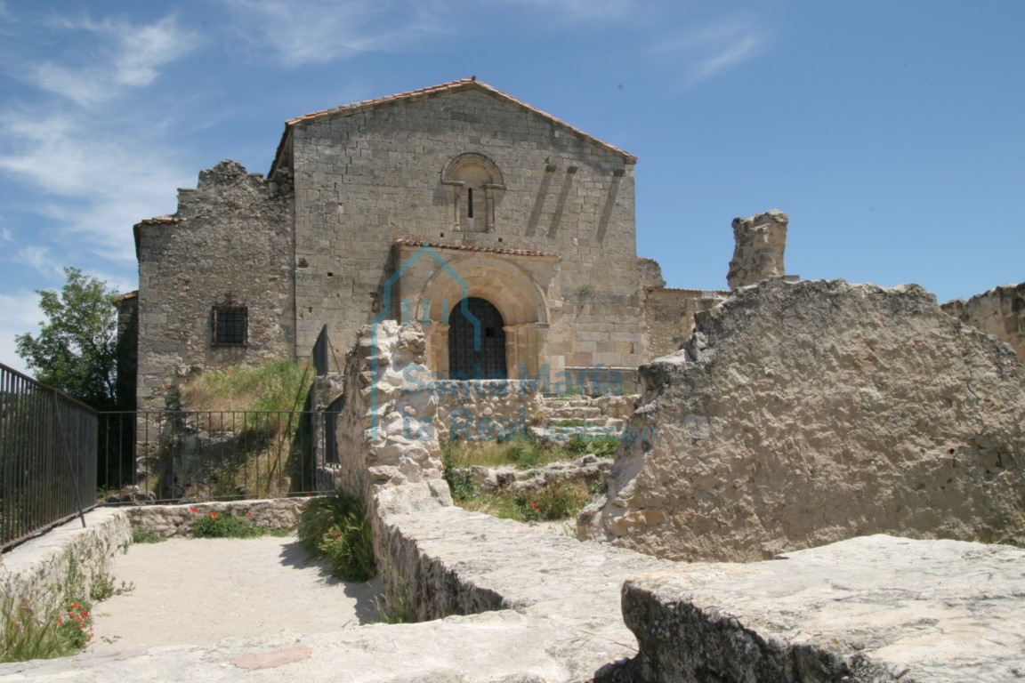 Vista de la fachada occidental