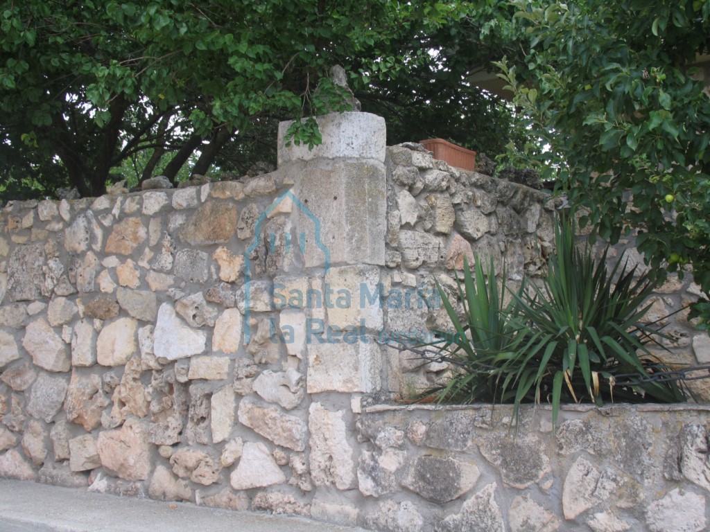 Detalle de un muro de piedra
