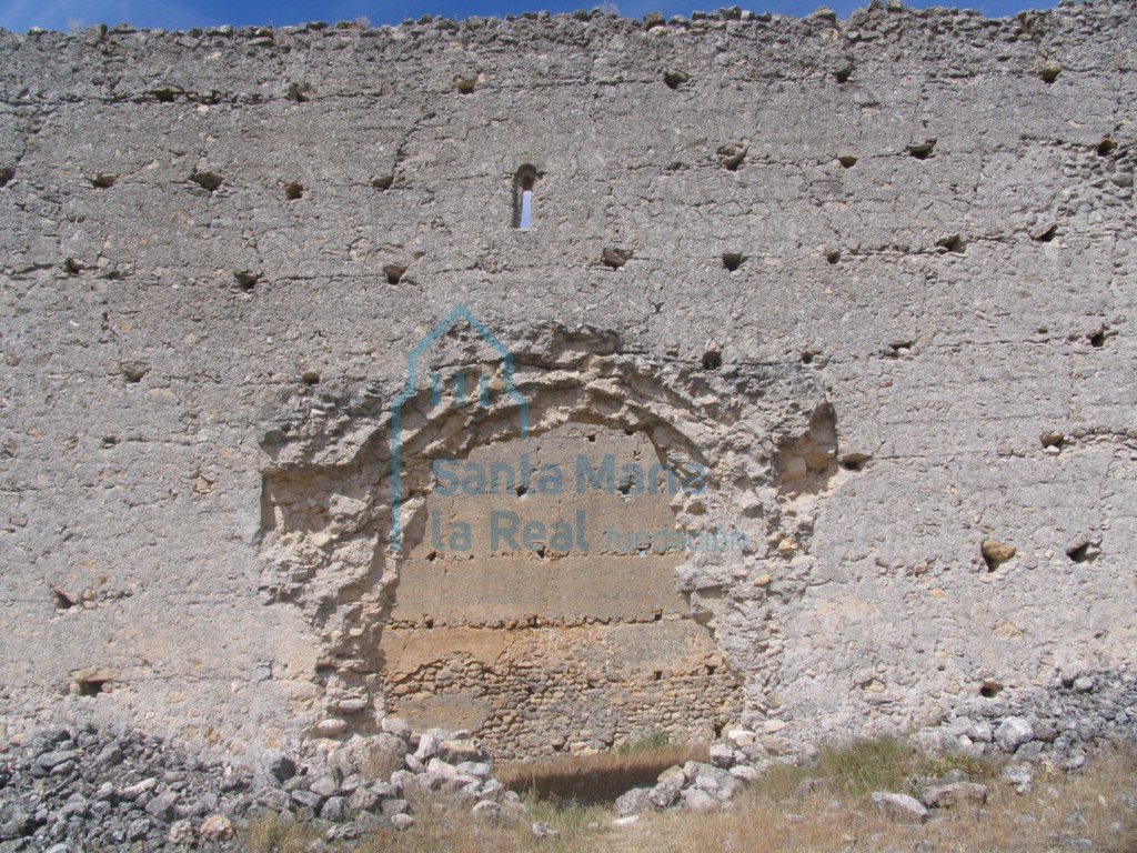 Restos de la portada