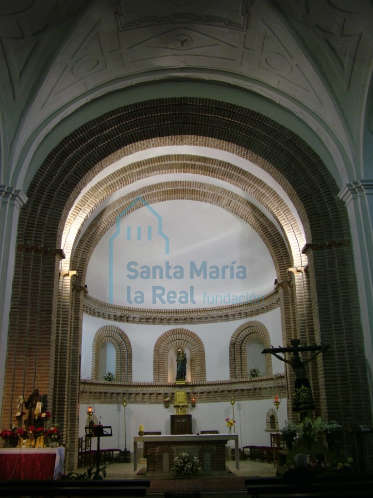 Interior del ábside central