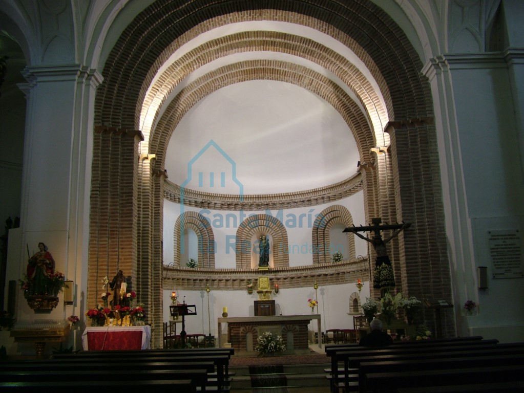 Interior del ábside central