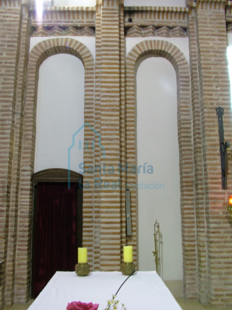 Detalle de los arcos del interior del ábide