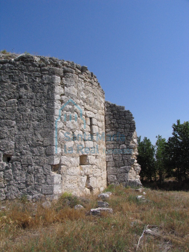 Detalle del exterior de la cabecera