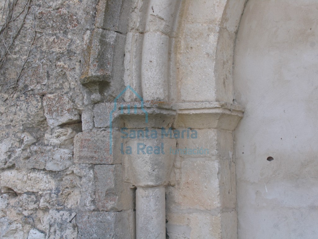 Detalle de la portada norte