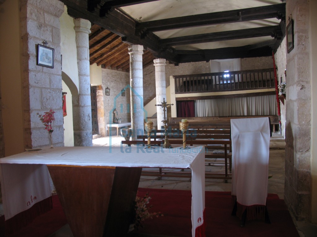 Interior desde la cabecera